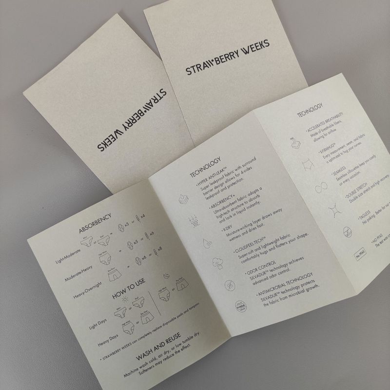Customizable Folded Paper Product Manuals Full Color Printing